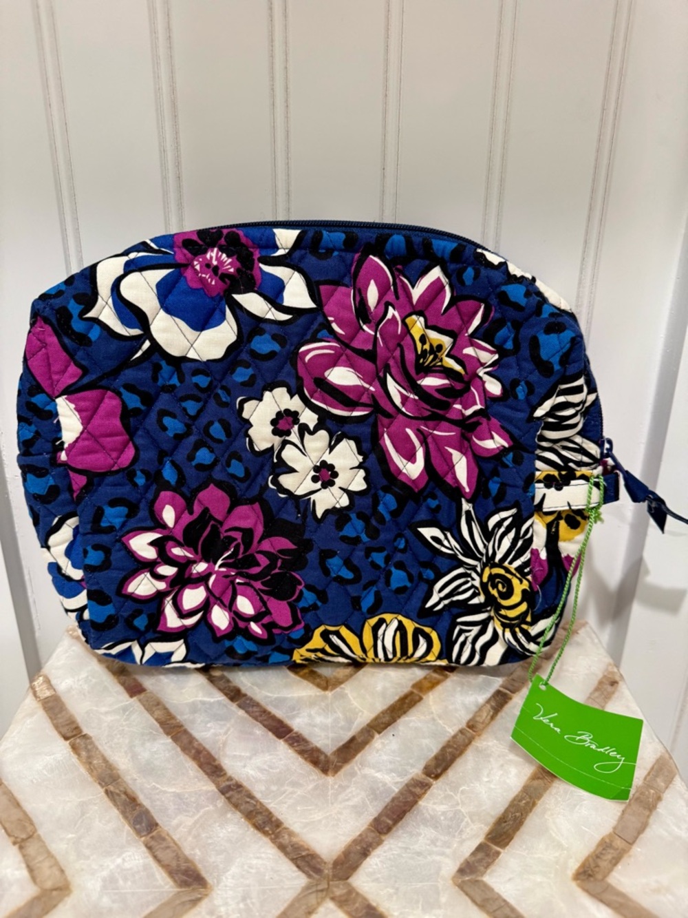 NWT Vera Bradley Quilted Cosmetic Bag in “African Violet” NWT - Picture 4 of 4